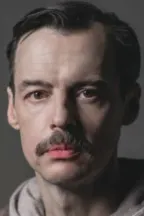 Пол Хилтон
