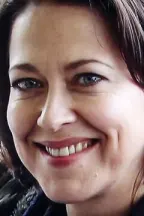 Никола Уокер