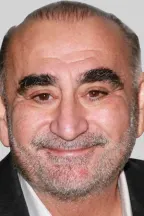 Кен Давитян