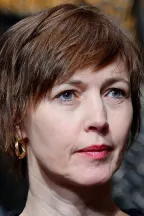 Петронелла Баркер
